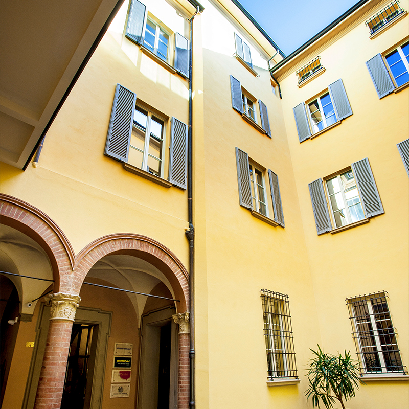 https://www.gscdavvocati.com/wp-content/uploads/2022/06/GSCD_lo-studio_contenuti_square-3.jpg
